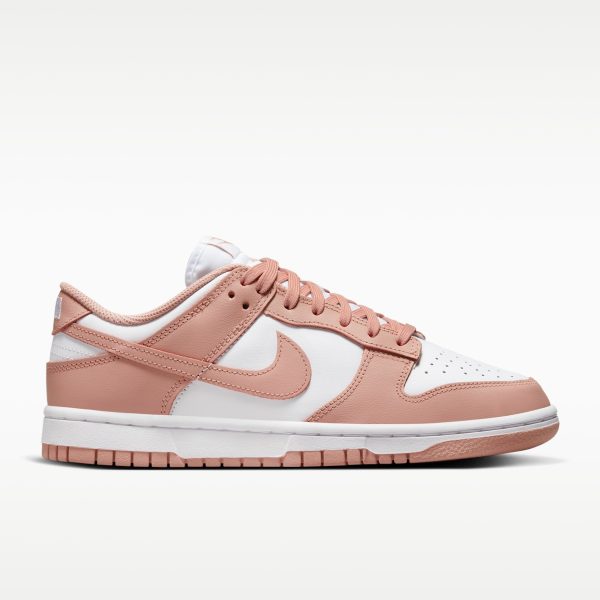 Alternative view of SB Dunk Low "Rose Whisper"