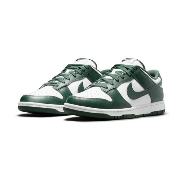 SB Dunk Low "Varsity Green"