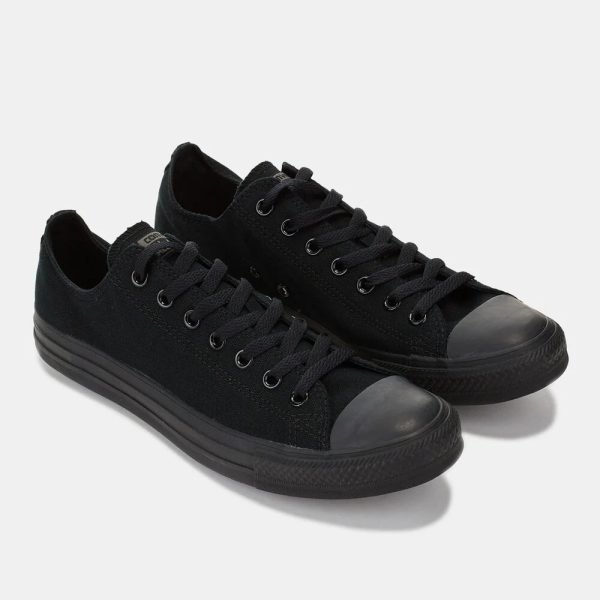 Converse Chuck Taylor "Triple Black"