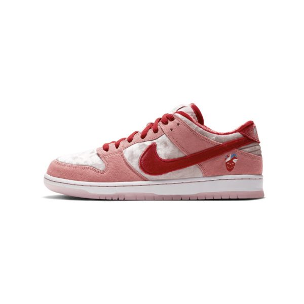 SB Dunk Low “Strange Love”